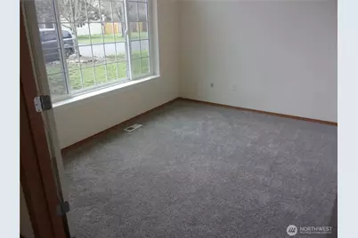 10509 Yelm Terra Street SE, Yelm, WA 98597 - Photo 3