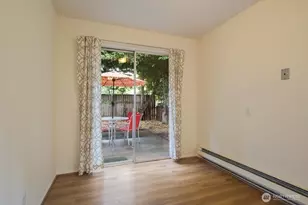 2022 NW 64th St, Seattle, WA 98107 - Photo 11