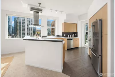 1100 106th Avenue NE #1002, Bellevue, WA 98004 - Photo 19