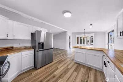 8204 Riverview Road, Snohomish, WA 98290 - Photo 13