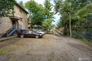 12030 32nd Ave NE, Seattle, WA 98125 - Photo 5