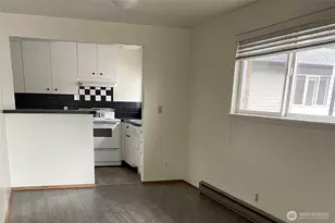 12030 32nd Ave NE, Seattle, WA 98125 - Photo 7