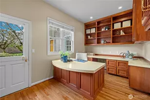 649 E Lake Sammamish Pkwy SE, Sammamish, WA 98074 - Photo 23