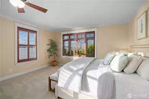 649 E Lake Sammamish Pkwy SE, Sammamish, WA 98074 - Photo 13