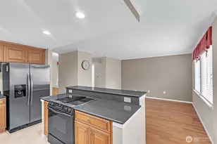 15800 Village Green Dr, Mill Creek, WA 98012 - Photo 17