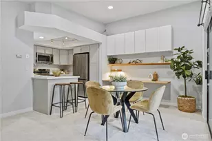 1354 Bellevue Way NE, Bellevue, WA 98004 - Photo 17