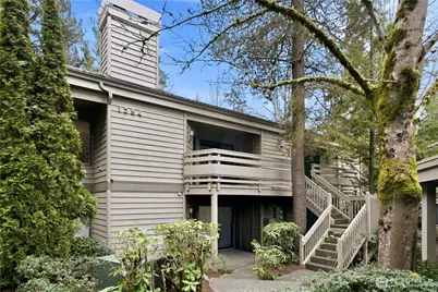 1354 Bellevue Way NE #4, Bellevue, WA 98004 - Photo 3