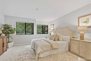 1354 Bellevue Way NE, Bellevue, WA 98004 - Photo 23