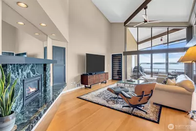 7019 47th Avenue SW #18, Seattle, WA 98136 - Photo 13