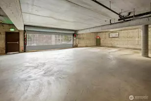 10601 Bagley Ave N, Seattle, WA 98133 - Photo 25