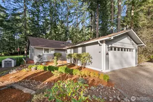 11001 Pioneer Dr, Anderson Island, WA 98303 - Photo 3