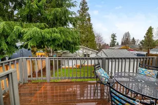 1046 NE 97th St, Seattle, WA 98115 - Photo 27