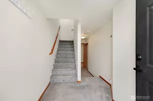 1132 Chestnut Ct, Everett, WA 98201 - Photo 3