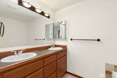 1132 Chestnut Court, Everett, WA 98201 - Photo 17