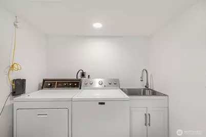 4215 S Holly Street, Seattle, WA 98118 - Photo 27