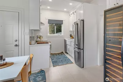 4215 S Holly Street, Seattle, WA 98118 - Photo 13