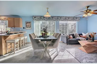 10513 SE 250th Place #F104, Kent, WA 98030 - Photo 9