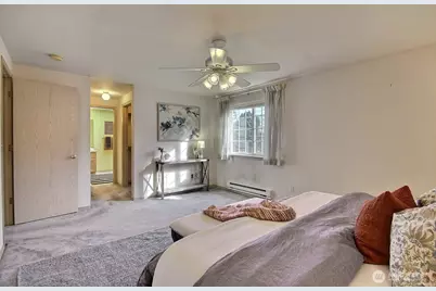 10513 SE 250th Place #F104, Kent, WA 98030 - Photo 17