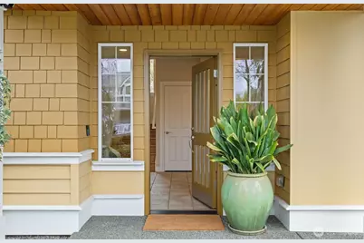 10759 Durland Avenue NE, Seattle, WA 98125 - Photo 3