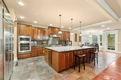 18634 92nd Avenue NE, Bothell, WA 98011 - Photo 9