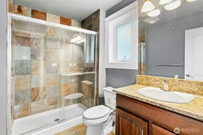 18634 92nd Avenue NE, Bothell, WA 98011 - Photo 33