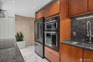 9904 NE 124th St, Kirkland, WA 98034 - Photo 7