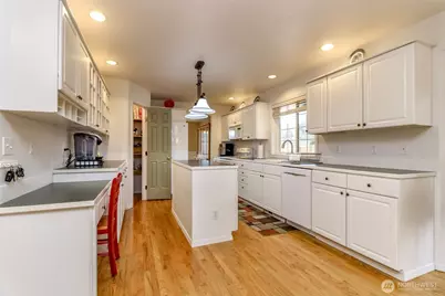 3016 18th Street SE, Puyallup, WA 98374 - Photo 11