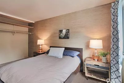 2500 81st Avenue SE #329, Mercer Island, WA 98040 - Photo 11