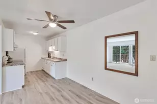 2500 81st Ave SE, Mercer Island, WA 98040 - Photo 9