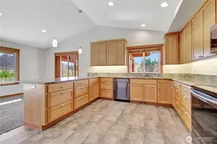 177 S Sunrise Blvd, Camano Island, WA 98282 - Photo 5