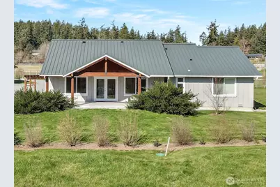 177 S Sunrise Boulevard, Camano Island, WA 98282 - Photo 3
