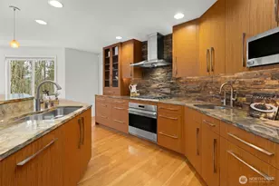 16880 SE 56th Pl, Bellevue, WA 98006 - Photo 9