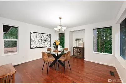 832 NE 202nd Street, Shoreline, WA 98155 - Photo 17