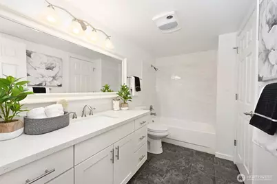 832 NE 202nd Street, Shoreline, WA 98155 - Photo 31