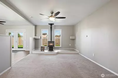 122 N C St, Buckley, WA 98321 - Photo 9