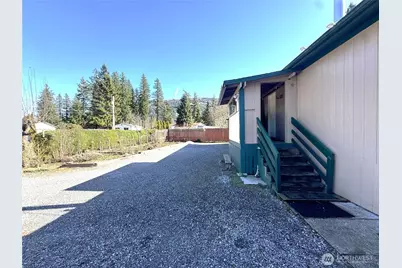 6245 Laurel Place, Maple Falls, WA 98266 - Photo 3