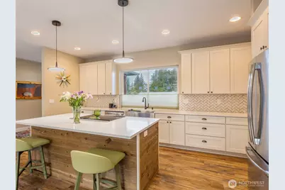 1934 W 8th Street, Port Angeles, WA 98363 - Photo 13