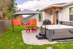 1934 W 8th St, Port Angeles, WA 98363 - Photo 31