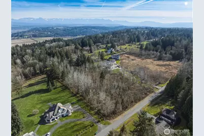 8700 255th Avenue NE, Redmond, WA 98053 - Photo 3