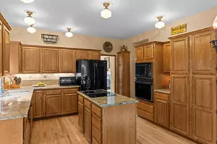 19607 110th Pl NE, Bothell, WA 98011 - Photo 17