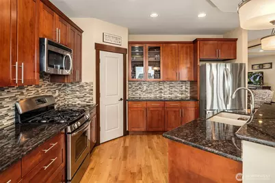 6916 37th Place NE, Marysville, WA 98270 - Photo 17