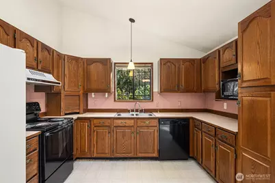 12755 SE 191st Place, Renton, WA 98058 - Photo 11