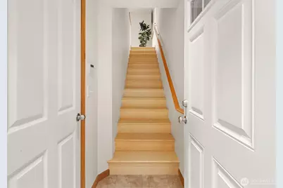 12050 33rd Avenue NE #C, Seattle, WA 98125 - Photo 3