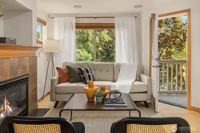 12050 33rd Avenue NE #C, Seattle, WA 98125 - Photo 7