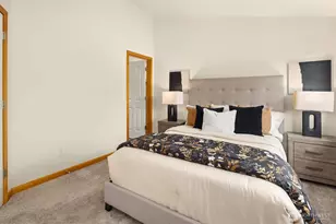 12050 33rd Ave NE, Seattle, WA 98125 - Photo 17