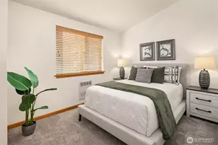 12050 33rd Ave NE, Seattle, WA 98125 - Photo 19