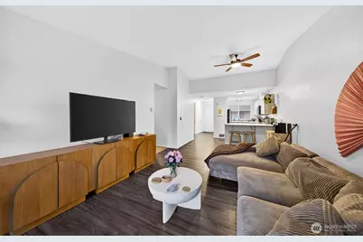 730 SE 8th #A202, Oak Harbor, WA 98277 - Photo 9