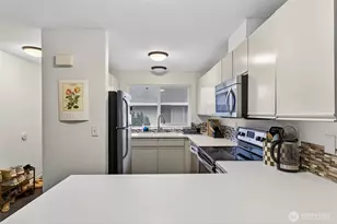 730 SE 8th Ave, Oak Harbor, WA 98277 - Photo 11