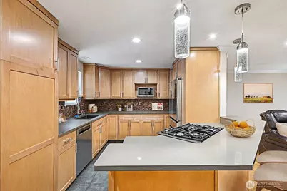 8403 NE 138th Street, Kirkland, WA 98034 - Photo 9