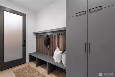 2558 30th Avenue W, Seattle, WA 98199 - Photo 13